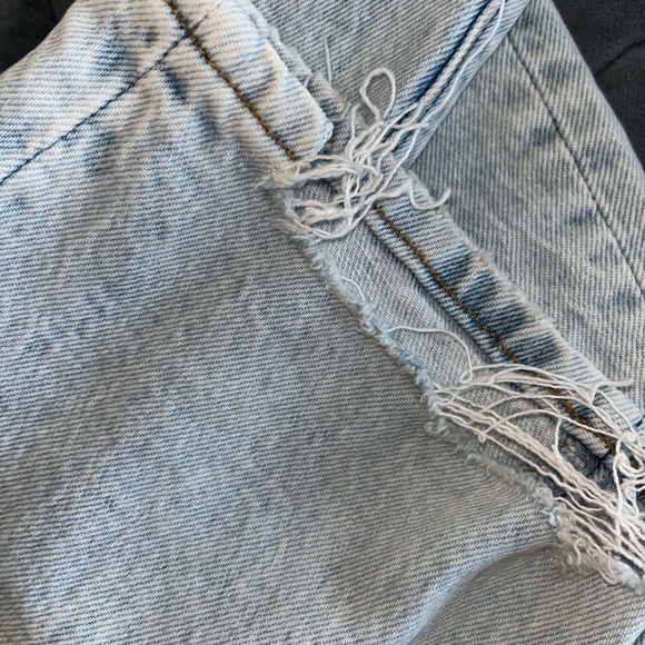 Abercrombie & Fitch Boyfriend Mid Rise Jeans Light Wash size 4/27 - Picture 6 of 6